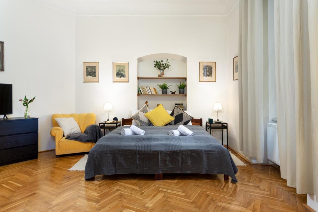 Classy Apartments Charles Bridge Prague Ngoại thất bức ảnh