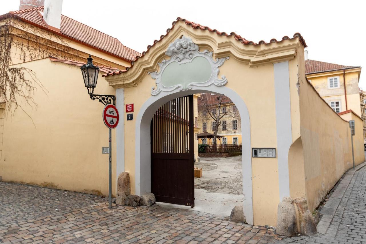 Classy Apartments Charles Bridge Prague Ngoại thất bức ảnh